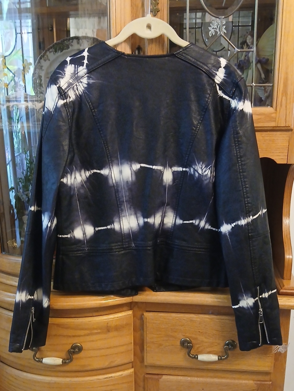 Black & White Tie-Dye Faux Leather Moto Jacket - Picture 3 of 11